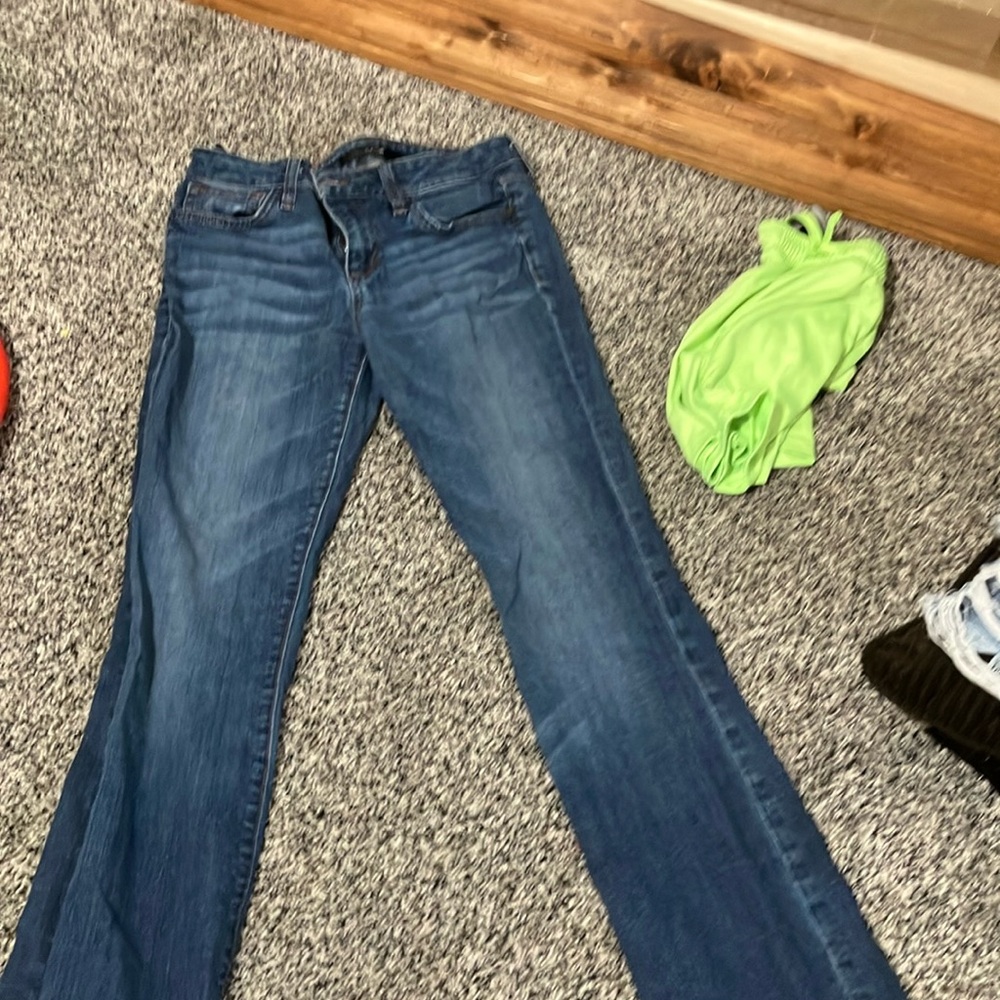 Jeans